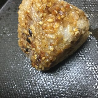 昆布茶風味の焼きおにぎり